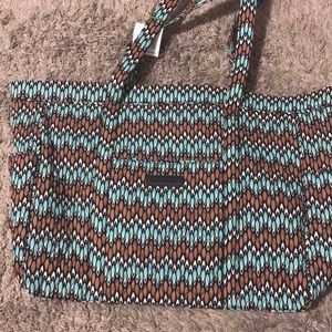 Vera Bradley: Get Carried Away Tote